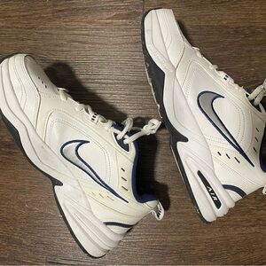Nike Air Monarch size men’s 7 8.5 woman’s